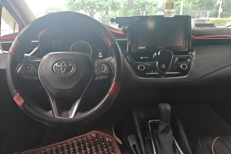 Used Toyota Corolla 2019 1.2T S-CVT GL-i Elite Edition Center Console