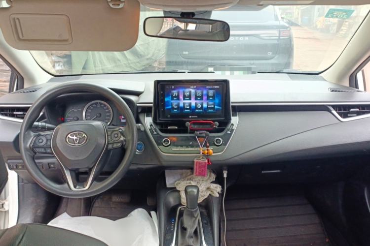 Used Toyota Corolla 2019 Dual-Engine 1.8L E-CVT GL-i Elite Edition Center Console