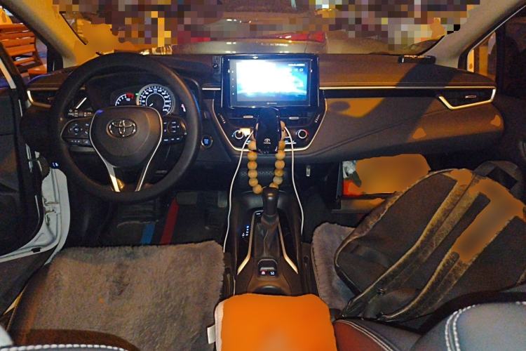 Used Toyota Corolla 2019 1.2T S-CVT GL-i Luxury Edition Center Console