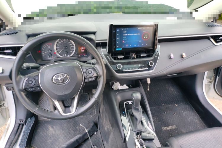 Used Toyota Corolla 2019 1.2T S-CVT GL-i Luxury Edition Center Console