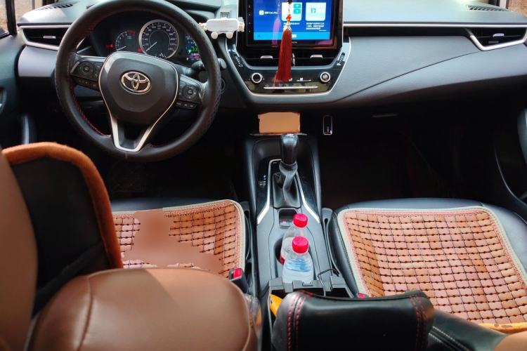 Used Toyota Corolla 2019 1.2T S-CVT GL-i Elite Edition Center Console