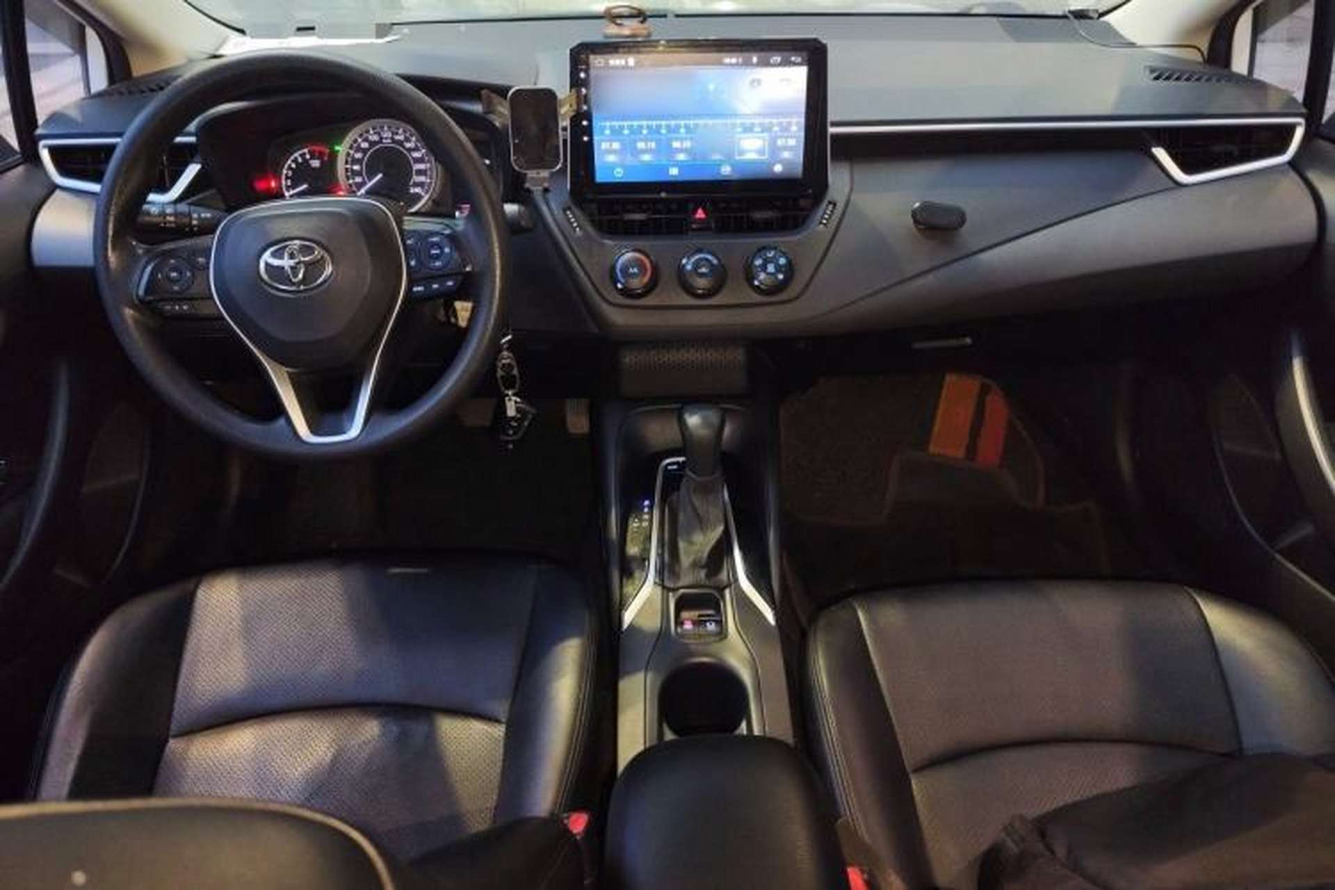 Used Toyota Corolla 2019 1.2T S-CVT GL Pioneer Edition Center Console