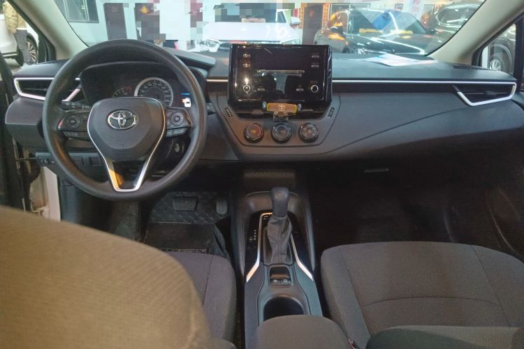 Used Toyota Corolla 2019 1.2T S-CVT GL Pioneer Edition Center Console
