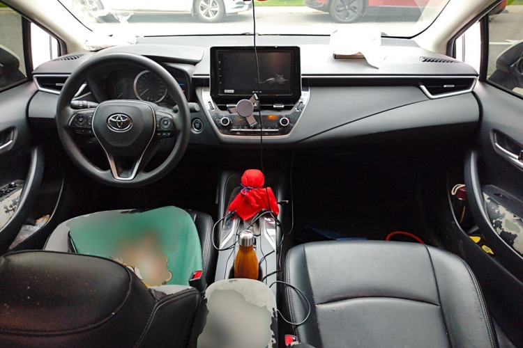 Used Toyota Corolla 2019 1.2T S-CVT GL-i Elite Edition Center Console