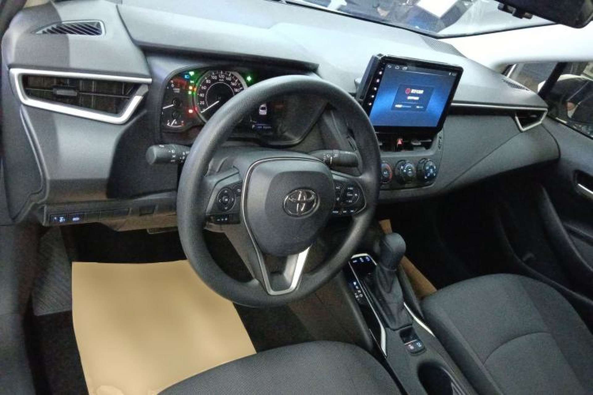 Used Toyota Corolla 2019 1.2T S-CVT GL Pioneer Edition Center Console
