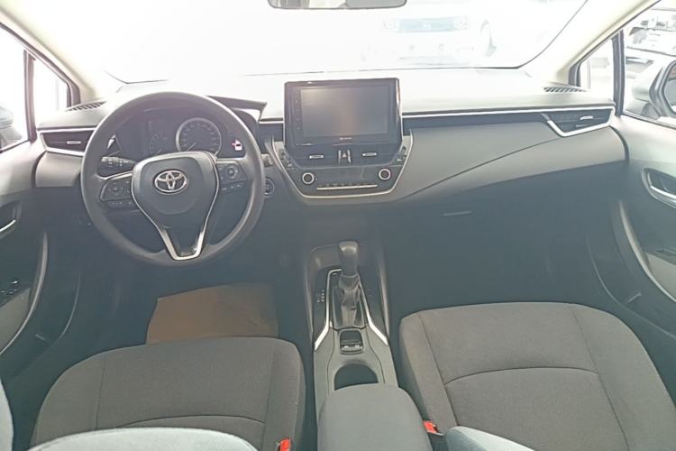 Used Toyota Corolla 2019 1.2T S-CVT GL-i Elite Edition Center Console