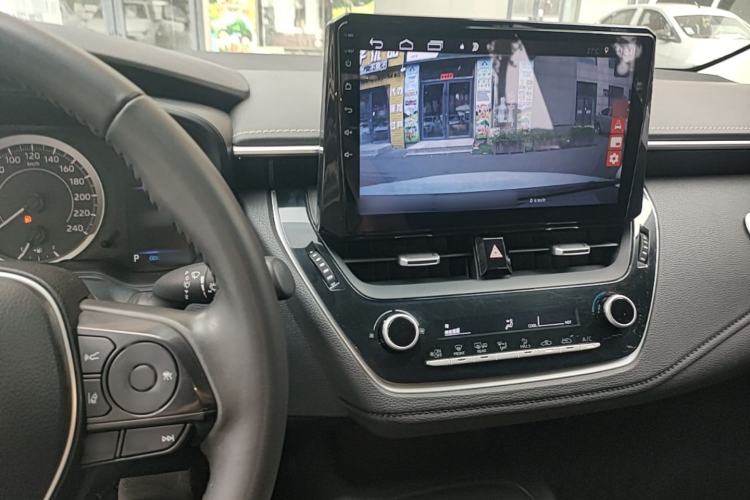 Used Toyota Corolla 2019 1.2T S-CVT GL-i Luxury Edition Center Console