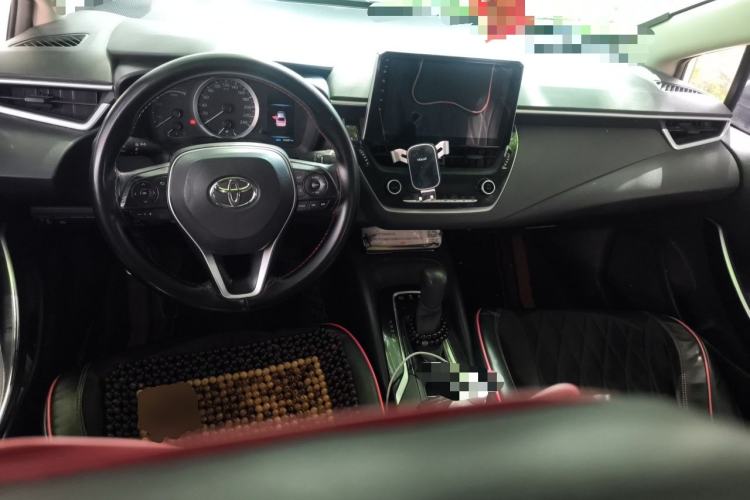 Used Toyota Corolla 2019 Dual-Engine 1.8L E-CVT GL-i Pioneer Edition Center Console