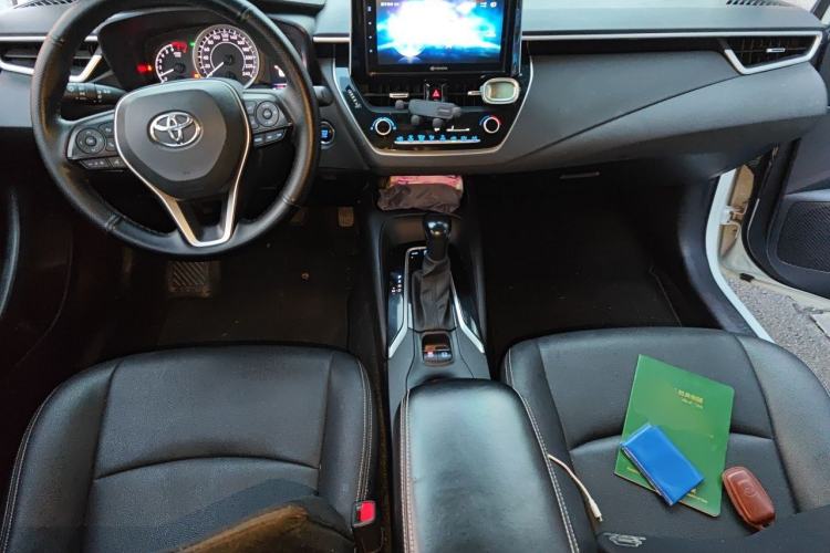 Used Toyota Corolla 2019 1.2T S-CVT GL-i Elite Edition Center Console