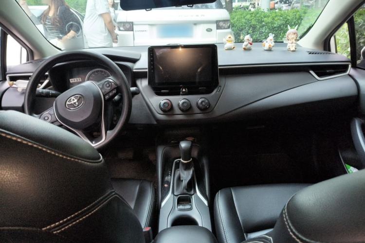 Used Toyota Corolla 2019 1.2T S-CVT GL Pioneer Edition Center Console