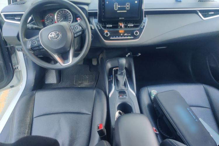 Used Toyota Corolla 2019 1.2T S-CVT GL-i Elite Edition Center Console