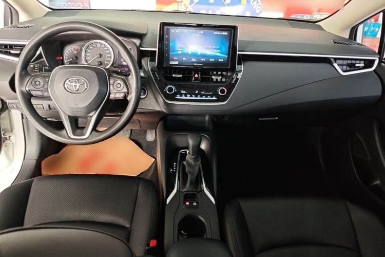 Used Toyota Corolla 2019 1.2T S-CVT GL-i Elite Edition Center Console