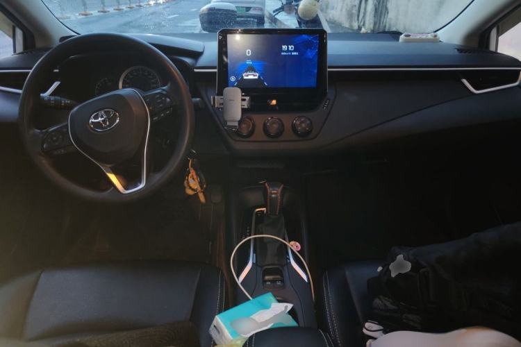 Used Toyota Corolla 2019 1.2T S-CVT GL Pioneer Edition Center Console