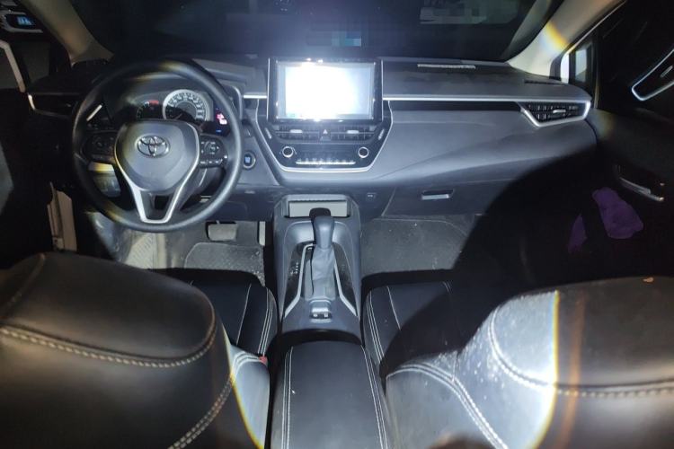 Used Toyota Corolla 2019 1.2T S-CVT GL-i Elite Edition Center Console