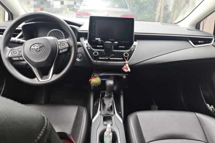 Used Toyota Corolla 2019 1.2T S-CVT GL-i Elite Edition Center Console