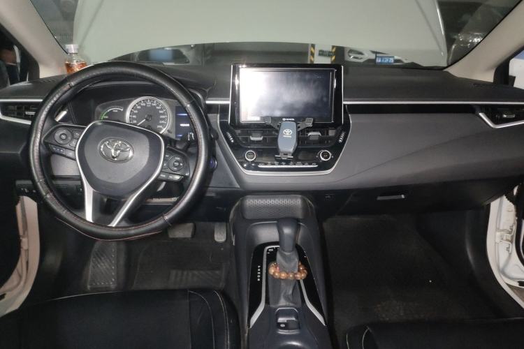 Used Toyota Corolla 2019 Dual-Engine 1.8L E-CVT GL-i Elite Edition Center Console