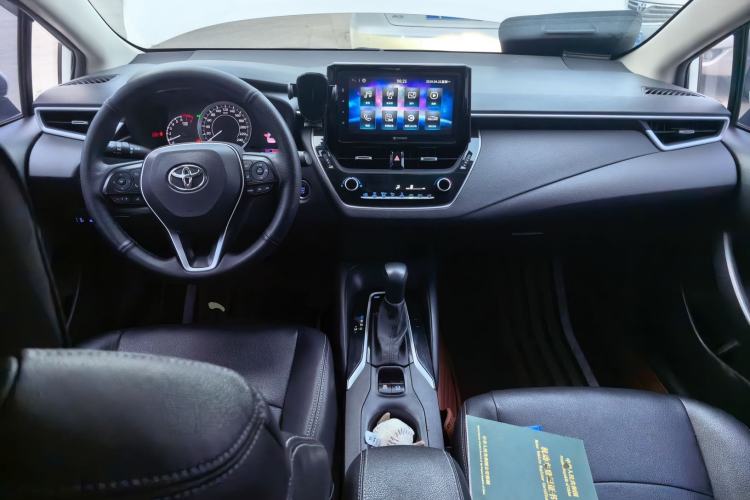 Used Toyota Corolla 2019 1.2T S-CVT GL-i Elite Edition Center Console
