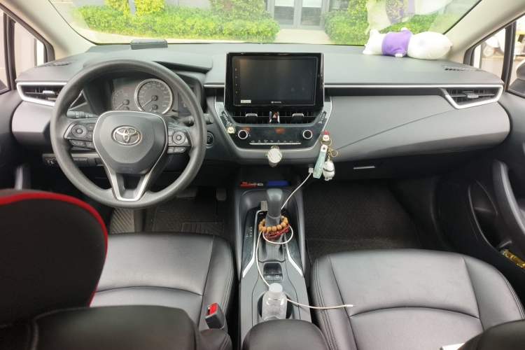 Used Toyota Corolla 2019 1.2T S-CVT GL-i Elite Edition Center Console