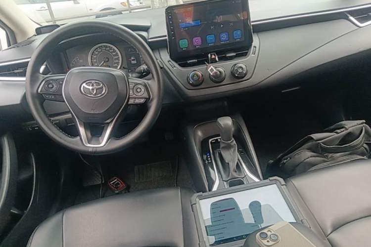Used Toyota Corolla 2019 1.2T S-CVT GL Pioneer Edition Center Console