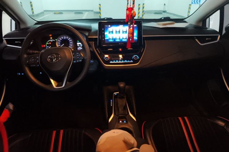 Used Toyota Corolla 2019 Dual-Engine 1.8L E-CVT GL-i Elite Edition Center Console
