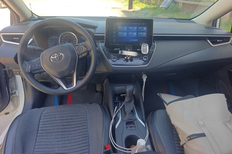 Used Toyota Corolla 2019 Dual-Engine 1.8L E-CVT GL-i Elite Edition Center Console