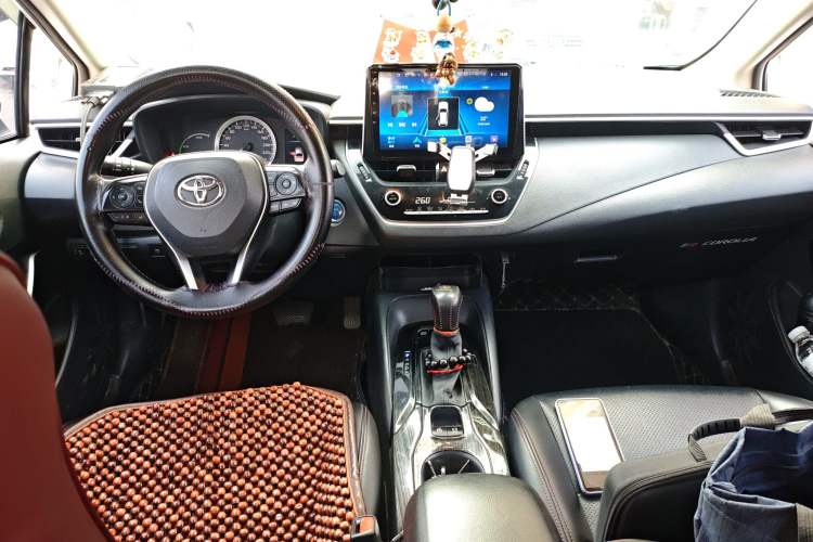 Used Toyota Corolla 2019 Dual-Engine 1.8L E-CVT GL-i Pioneer Edition Center Console