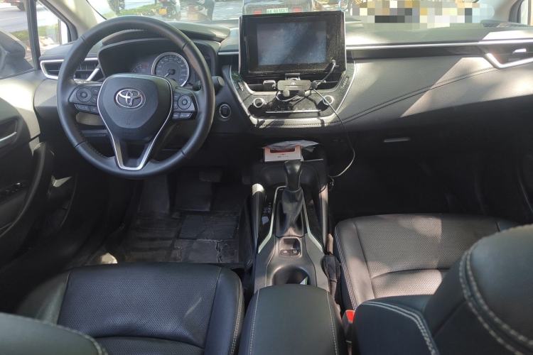 Used Toyota Corolla 2019 1.2T S-CVT GL-i Luxury Edition Center Console