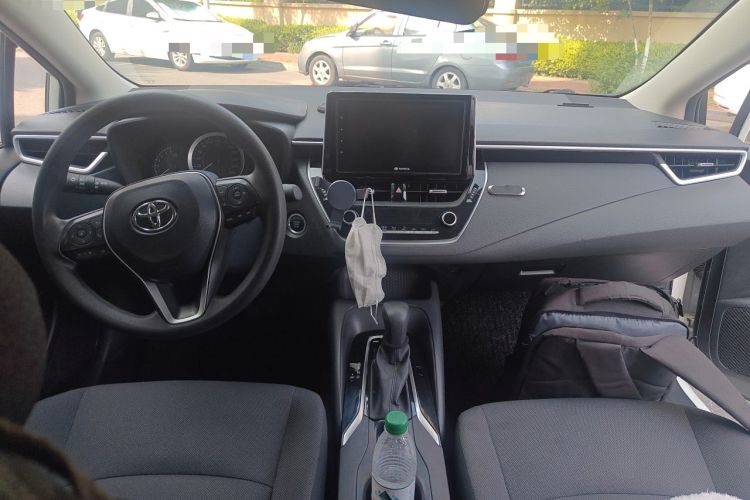 Used Toyota Corolla 2019 1.2T S-CVT GL-i Elite Edition Center Console