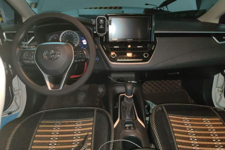 Used Toyota Corolla 2019 1.2T S-CVT GL-i Elite Edition Center Console