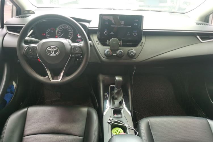 Used Toyota Corolla 2019 1.2T S-CVT GL Pioneer Edition Center Console