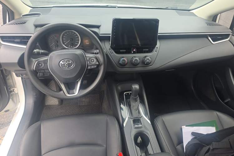 Used Toyota Corolla 2019 1.2T S-CVT GL Pioneer Edition Center Console
