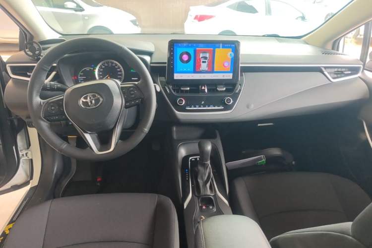 Used Toyota Corolla 2019 Dual-Engine 1.8L E-CVT GL-i Elite Edition Center Console