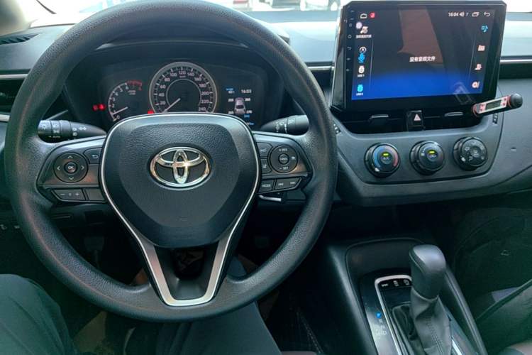 Used Toyota Corolla 2019 1.2T S-CVT GL Pioneer Edition Center Console