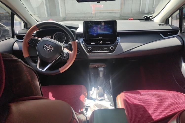 Used Toyota Corolla 2019 1.2T S-CVT GL-i Elite Edition Center Console