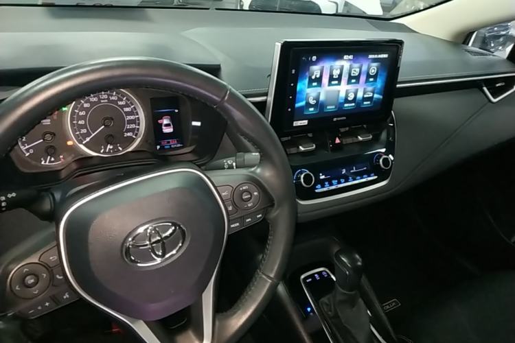 Used Toyota Corolla 2019 1.2T S-CVT GL-i Luxury Edition Center Console