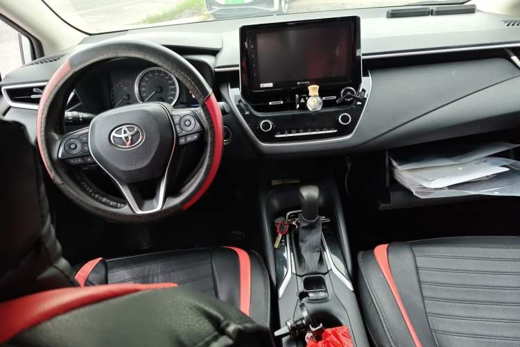 Used Toyota Corolla 2019 1.2T S-CVT GL-i Elite Edition Center Console