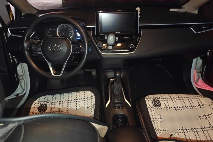 Used Toyota Corolla 2019 Dual-Engine 1.8L E-CVT GL-i Elite Edition Center Console