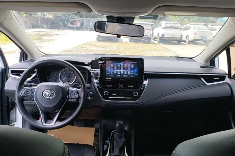 Used Toyota Corolla 2019 1.2T S-CVT GL-i Luxury Edition Center Console