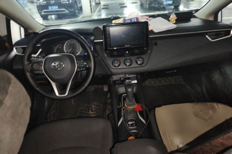 Used Toyota Corolla 2019 1.2T S-CVT GL Pioneer Edition Center Console