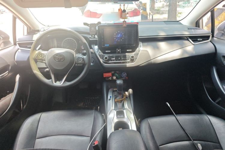 Used Toyota Corolla 2019 1.2T S-CVT GL-i Elite Edition Center Console