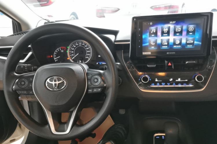 Used Toyota Corolla 2019 1.2T S-CVT GL-i Elite Edition Center Console