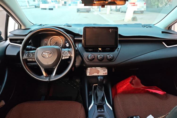 Used Toyota Corolla 2019 1.2T S-CVT GL Pioneer Edition Center Console