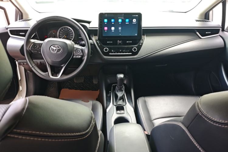 Used Toyota Corolla 2019 1.2T S-CVT GL-i Luxury Edition Center Console