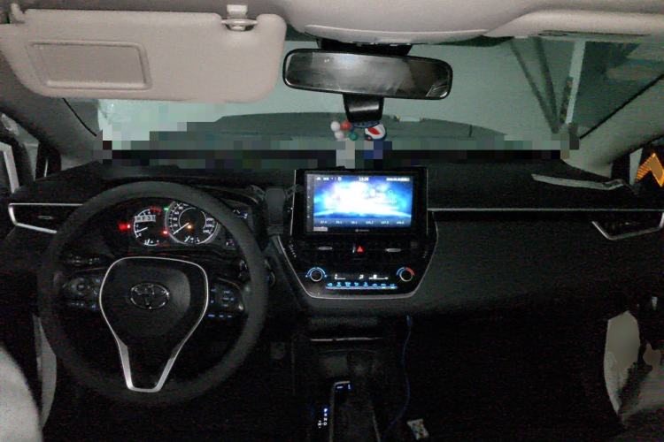 Used Toyota Corolla 2019 1.2T S-CVT GL-i Elite Edition Center Console