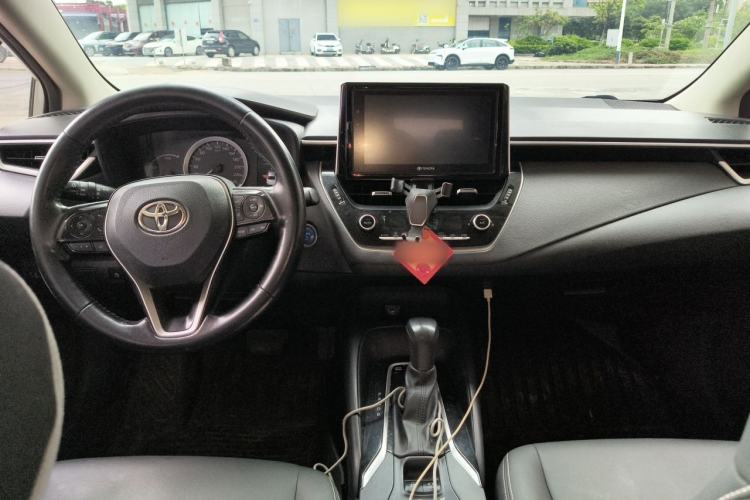 Used Toyota Corolla 2019 Dual-Engine 1.8L E-CVT GL-i Elite Edition Center Console