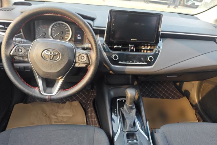 Used Toyota Corolla 2019 1.2T S-CVT GL-i Elite Edition Center Console
