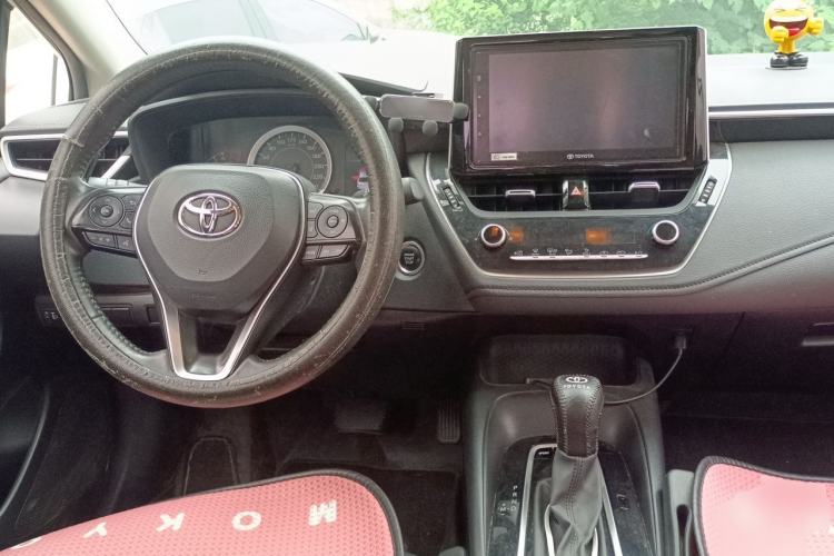Used Toyota Corolla 2019 1.2T S-CVT GL-i Luxury Edition Center Console