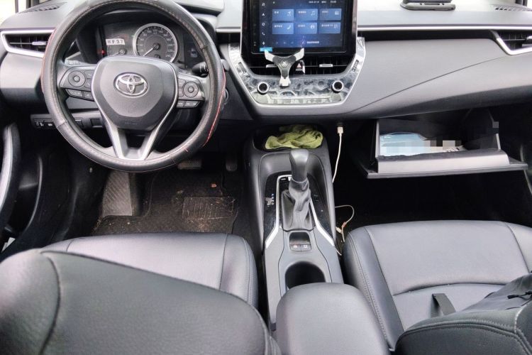 Used Toyota Corolla 2019 1.2T S-CVT GL-i Elite Edition Center Console