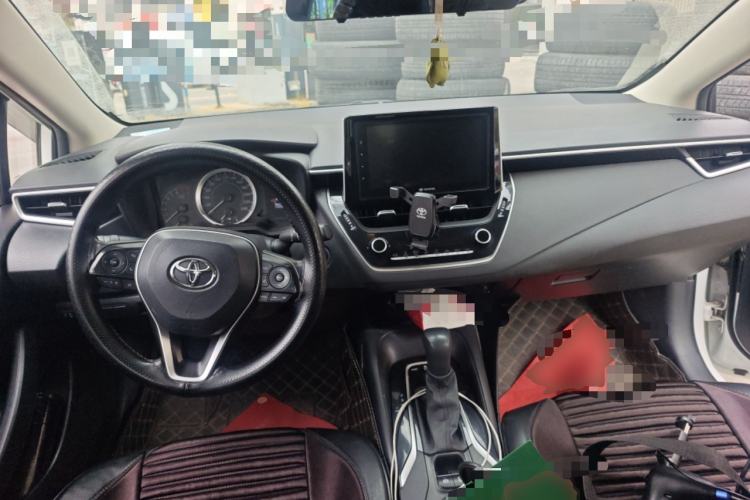Used Toyota Corolla 2019 1.2T S-CVT GL-i Elite Edition Center Console