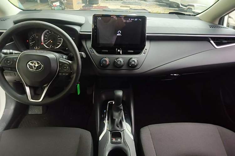 Used Toyota Corolla 2019 1.2T S-CVT GL Pioneer Edition Center Console
